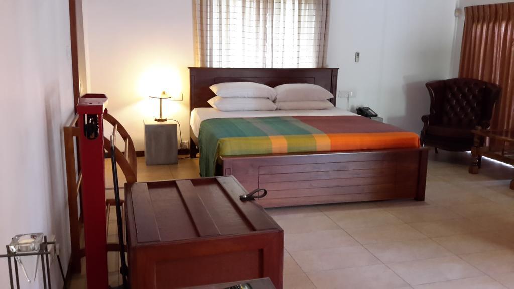 Lodge 19 Negombo Extérieur photo