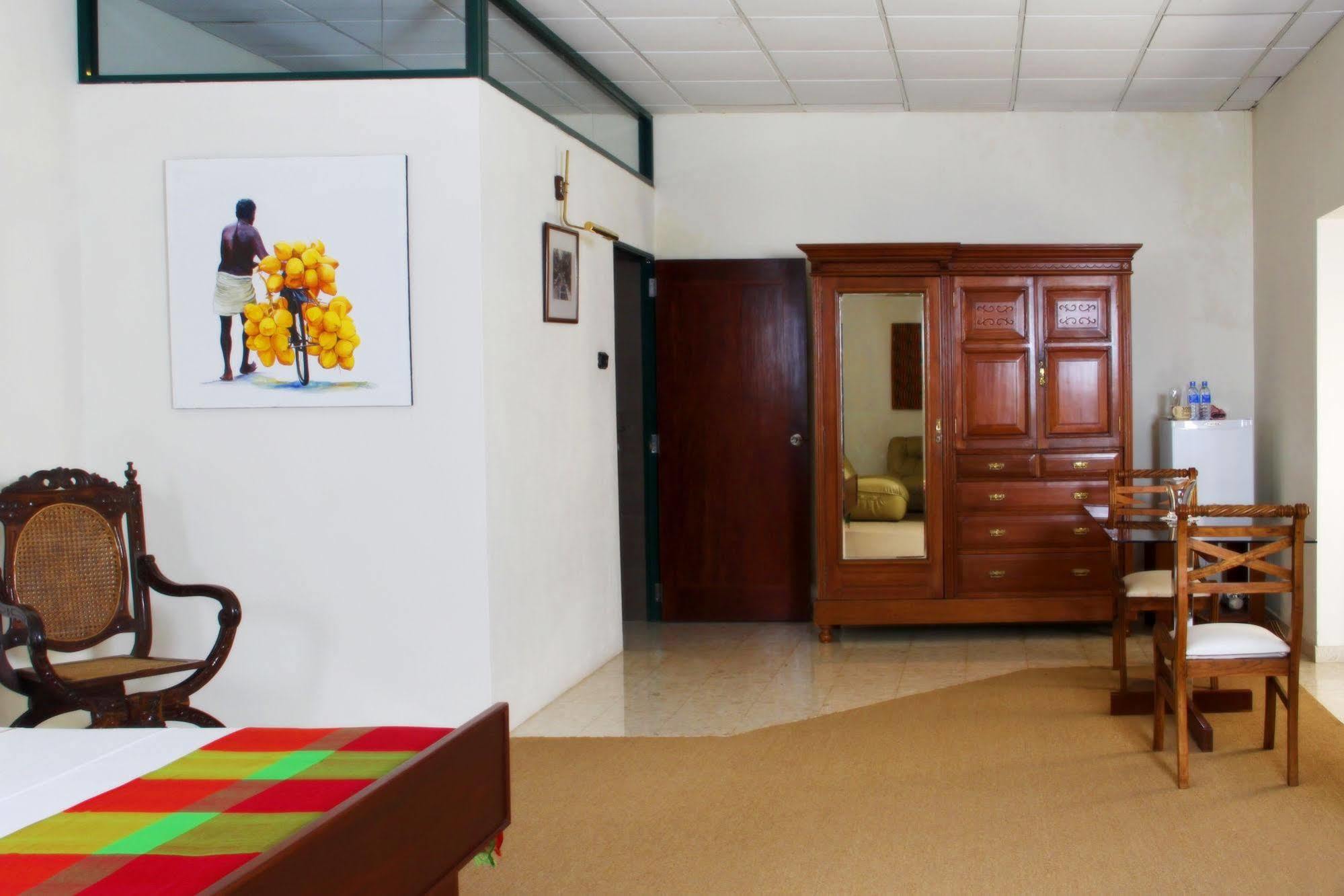 Lodge 19 Negombo Extérieur photo